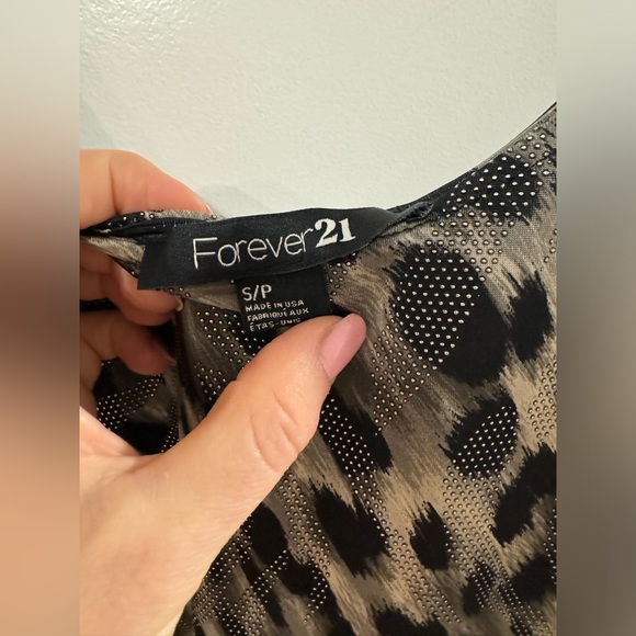 Leopard print body con small forever21 dress. - Picture 7 of 7